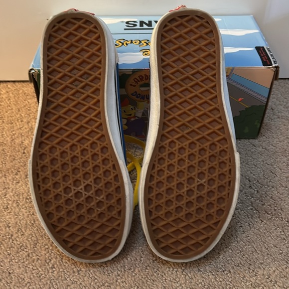 The Bouviers (The Simpsons) Old Skool Size 5 Women’s Vans - Picture 2 of 4